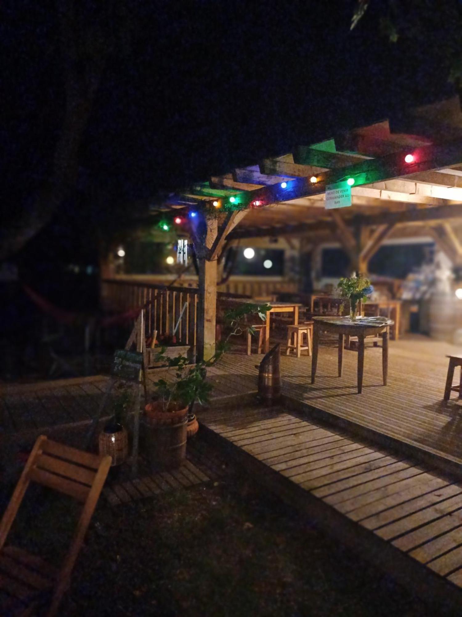 Camping Le Saillet Lestelle-Bétharram Extérieur photo