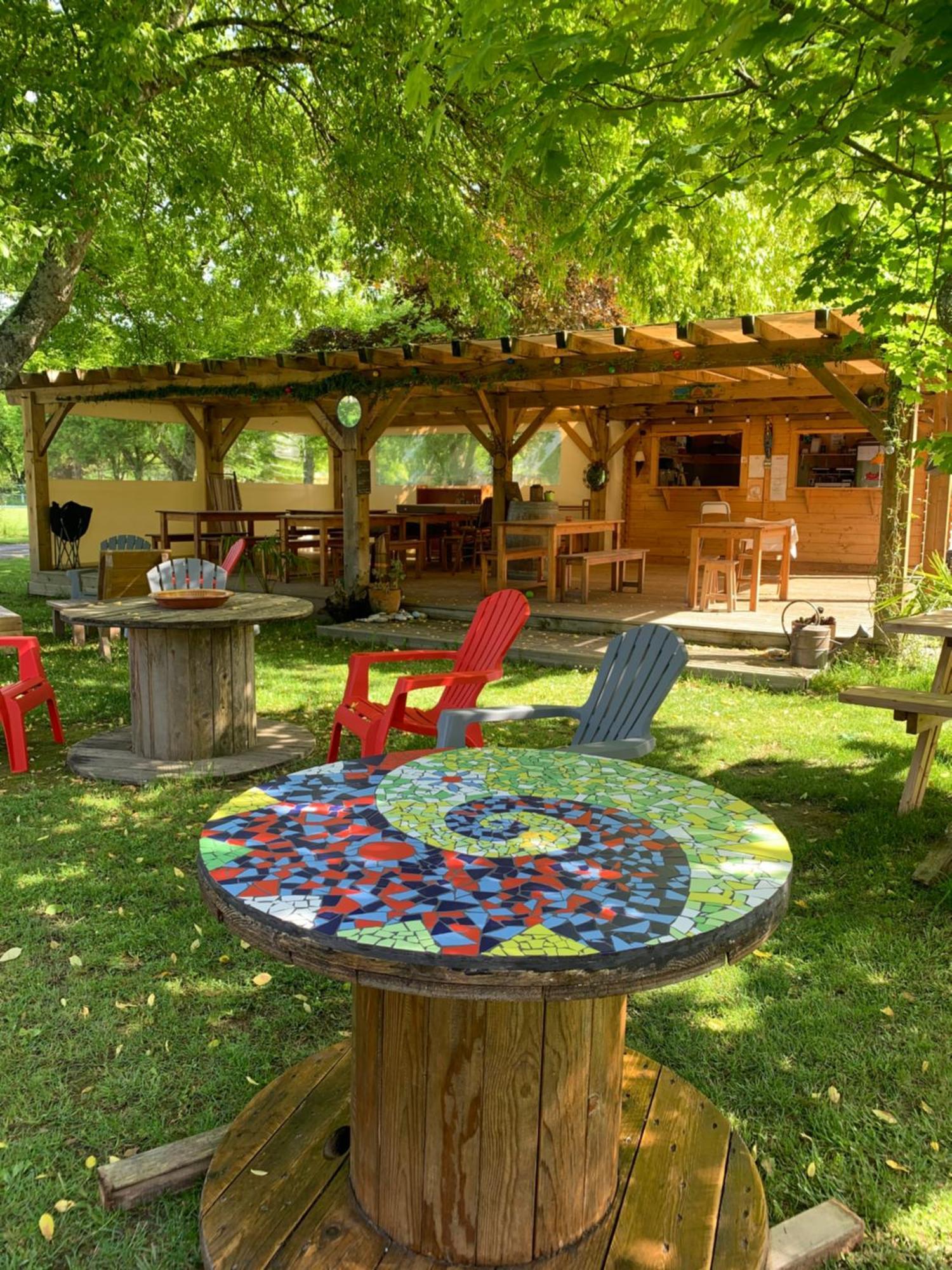 Camping Le Saillet Lestelle-Bétharram Extérieur photo