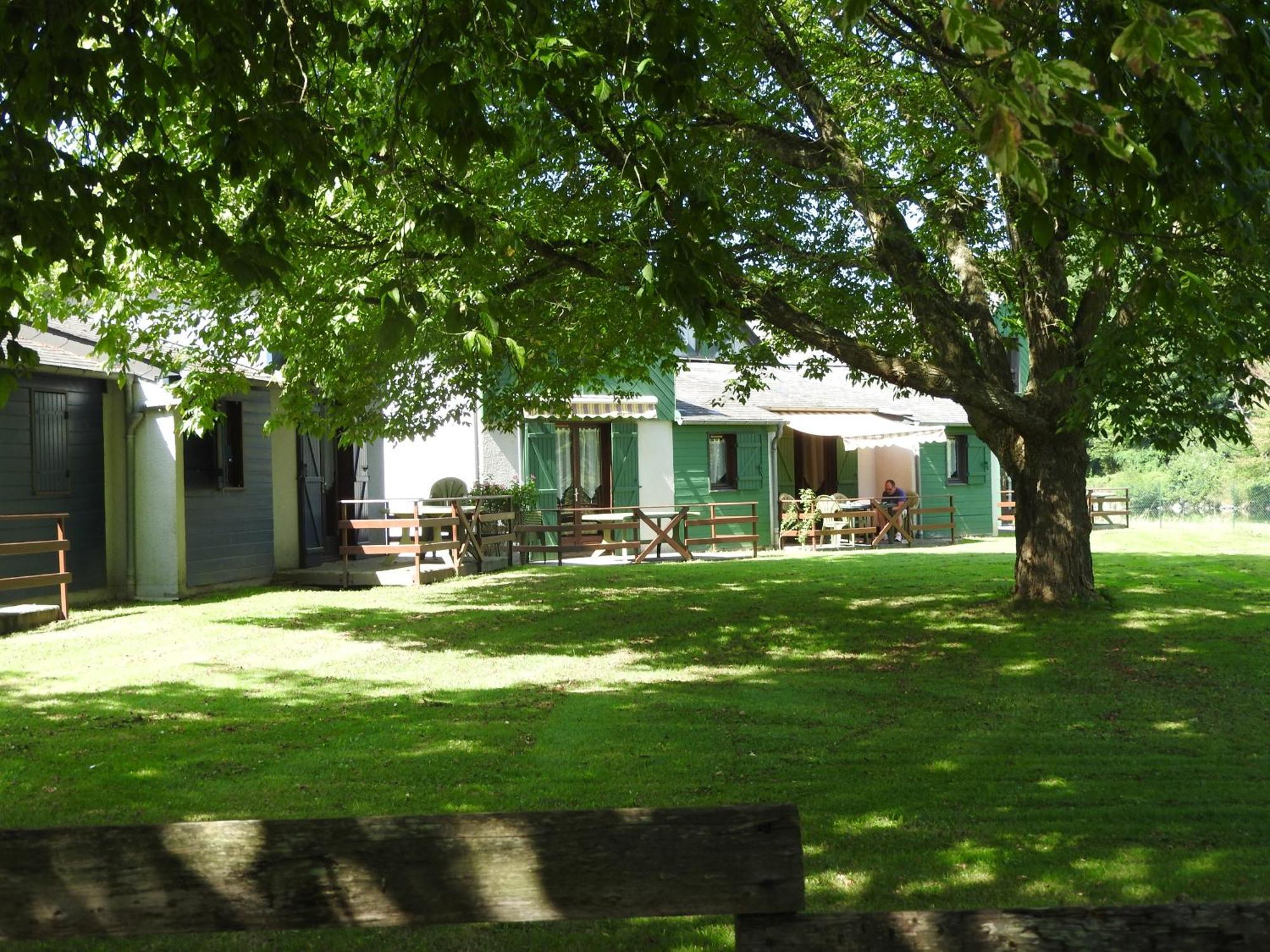 Camping Le Saillet Lestelle-Bétharram Extérieur photo